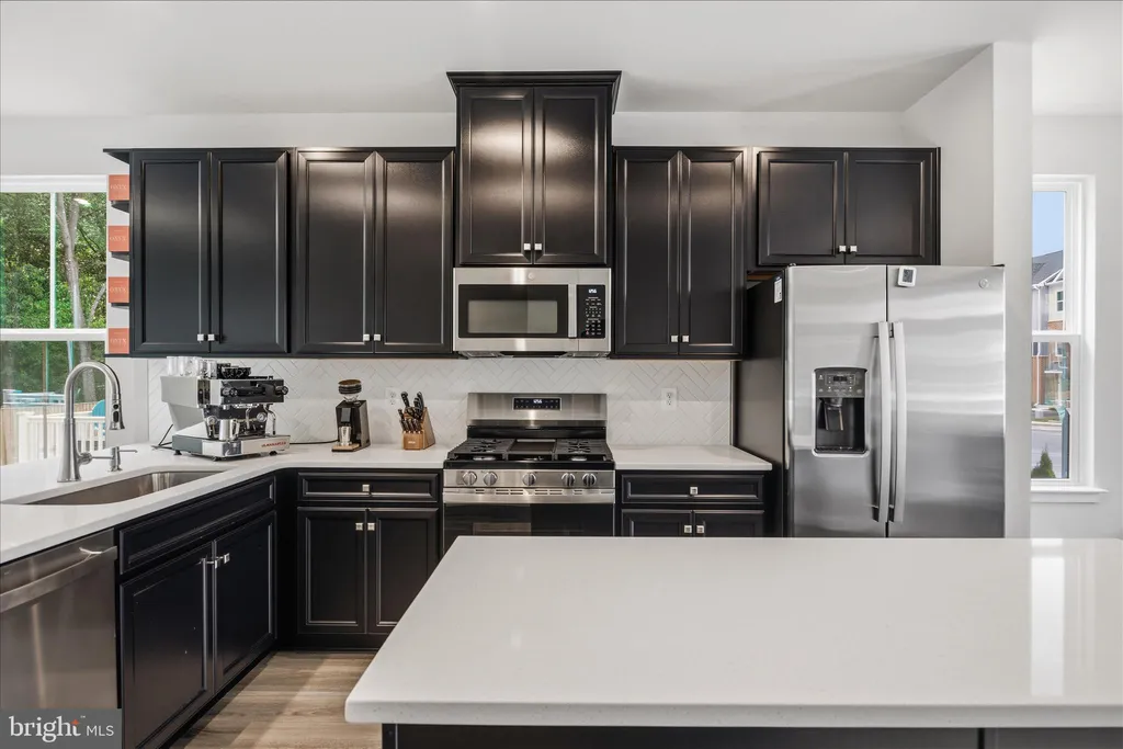 124 Spring Gate Lane, Pasadena, MD 21122 photo 3