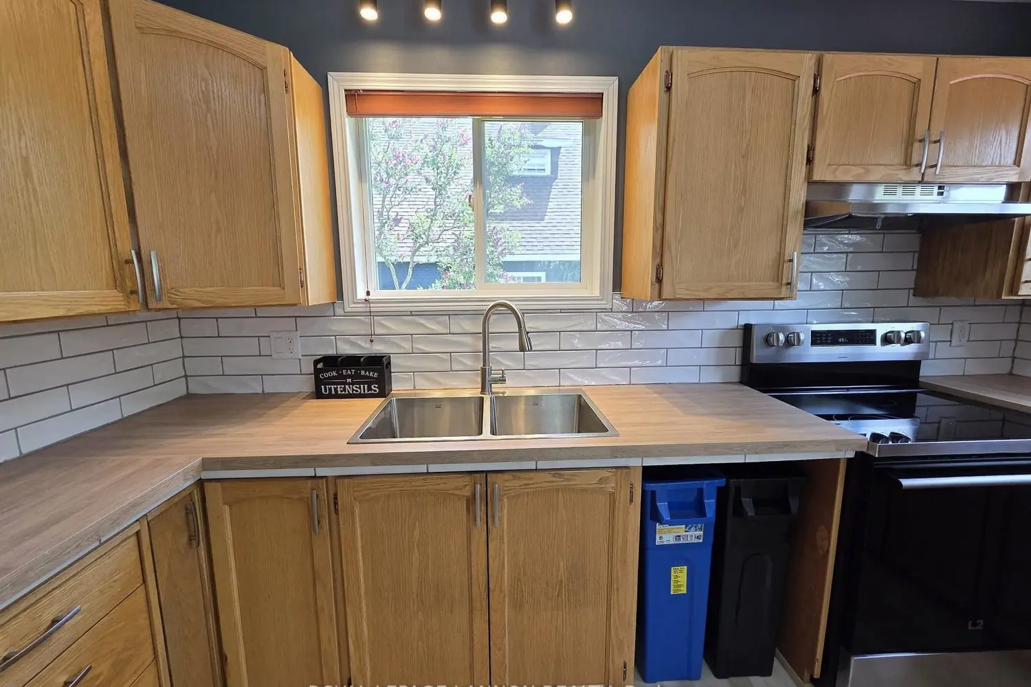 1312 Cameron Street photo 3
