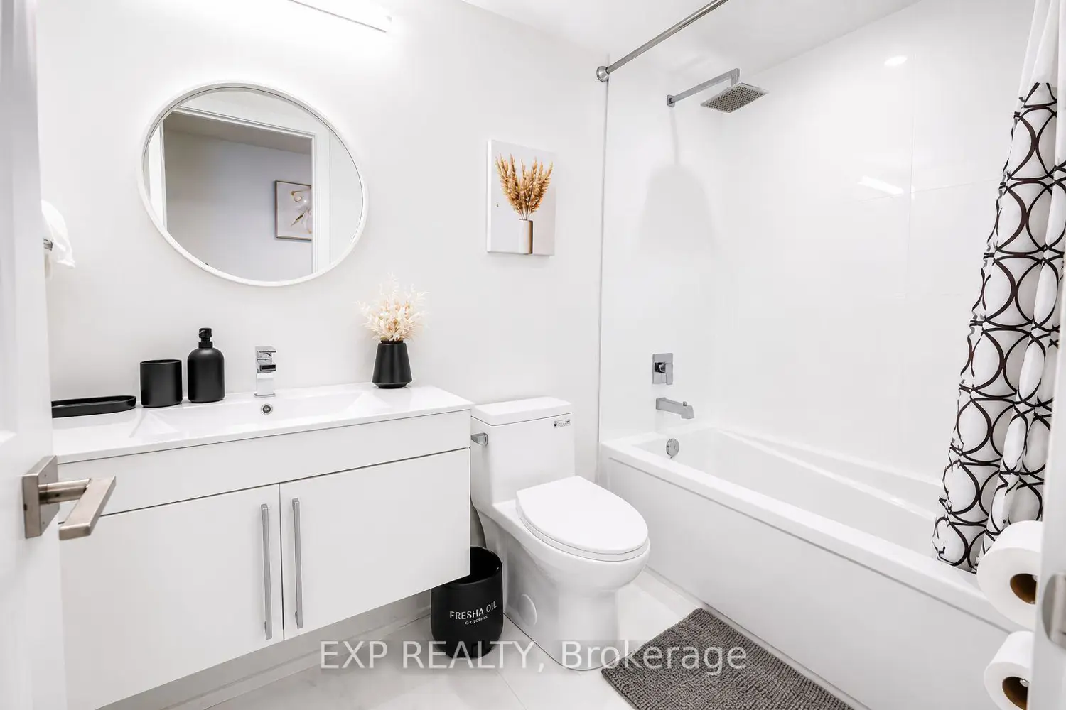 6065 Mcleod Road 206 photo 4