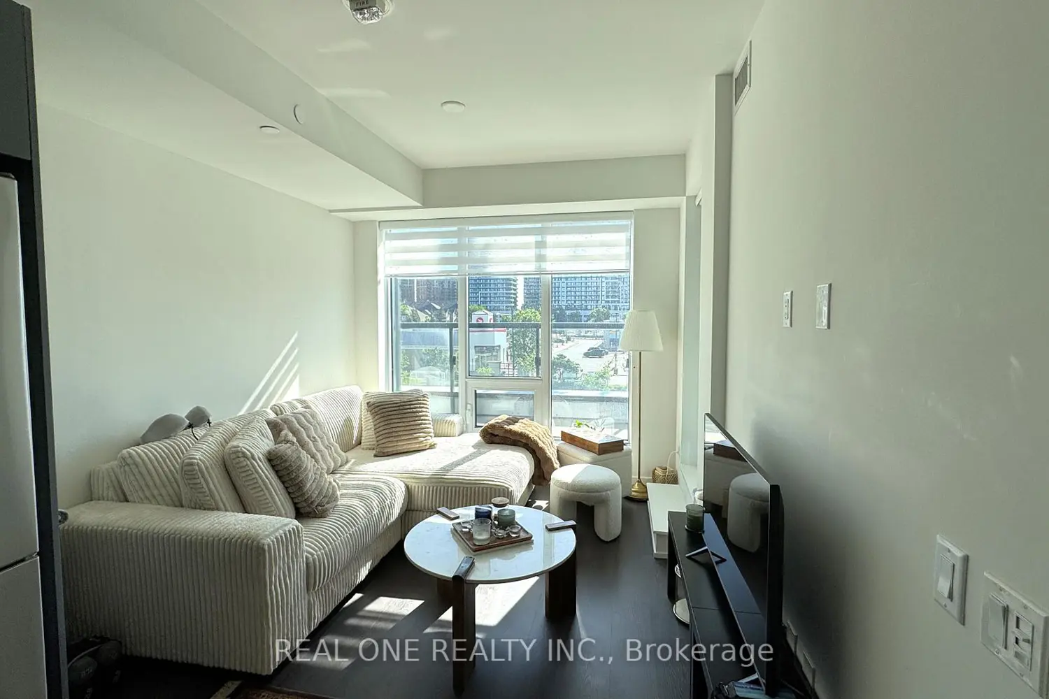 8868 Yonge Street 201E photo 5