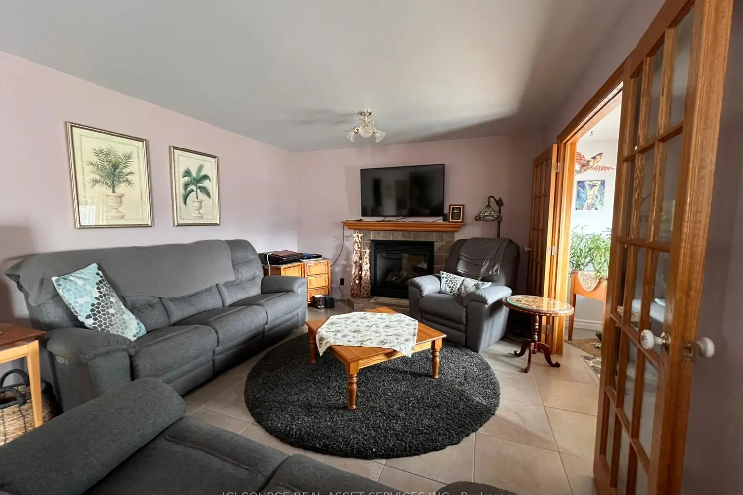 27 Superior Avenue photo 3