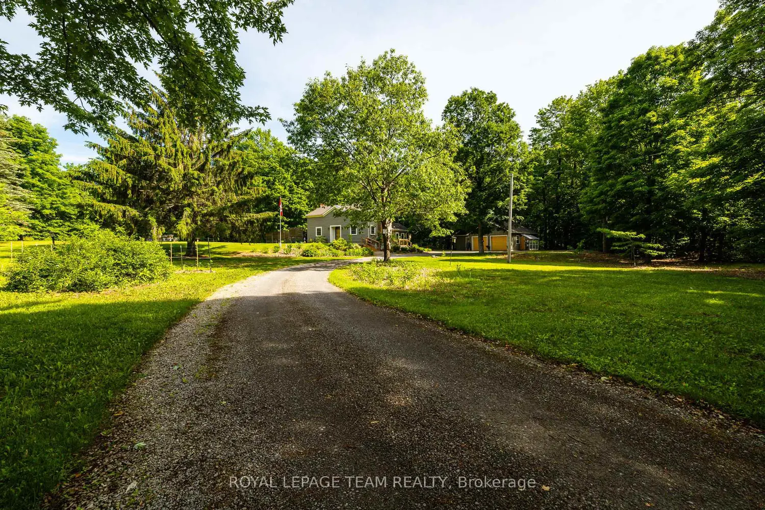 373 Craig Road photo 3