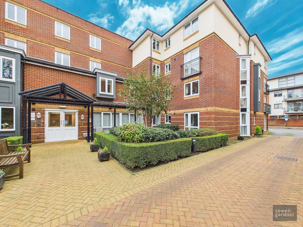 1 bed flat for saleHigh Street, Rickmansworth WD3