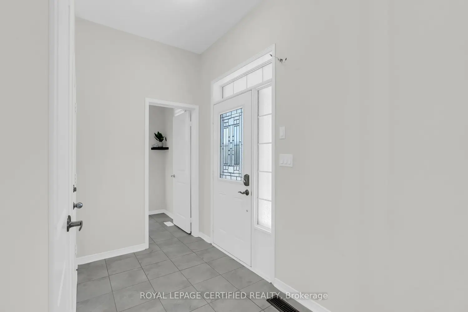 59 Rimrock Crescent