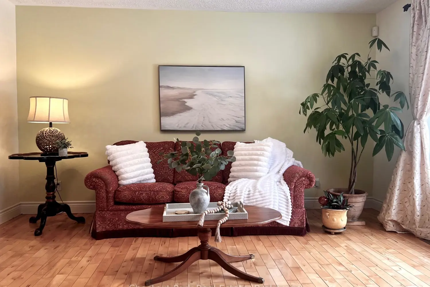 135 Christopher Avenue photo 2