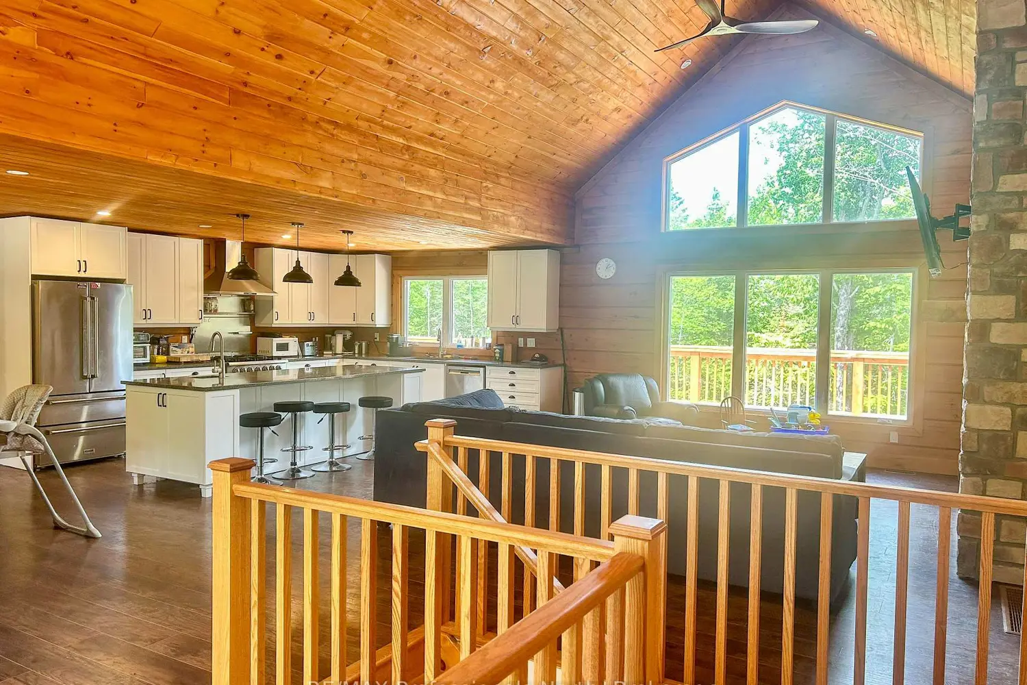 511 Brethour Road photo 4