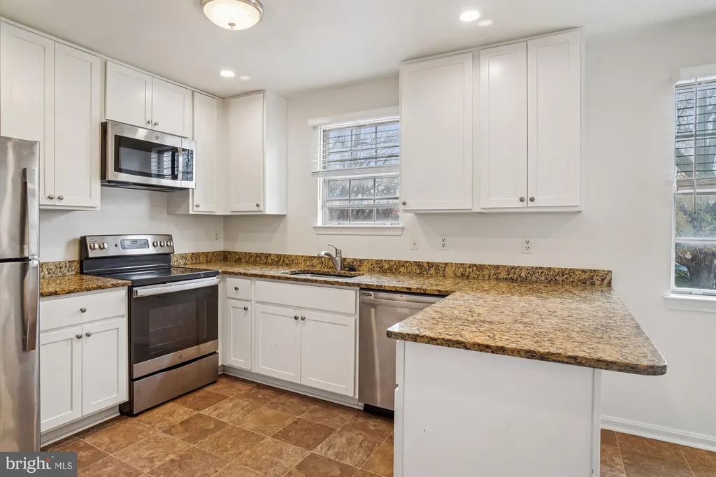 3835 Ferrara Drive, Silver Spring, MD 20906 photo 2