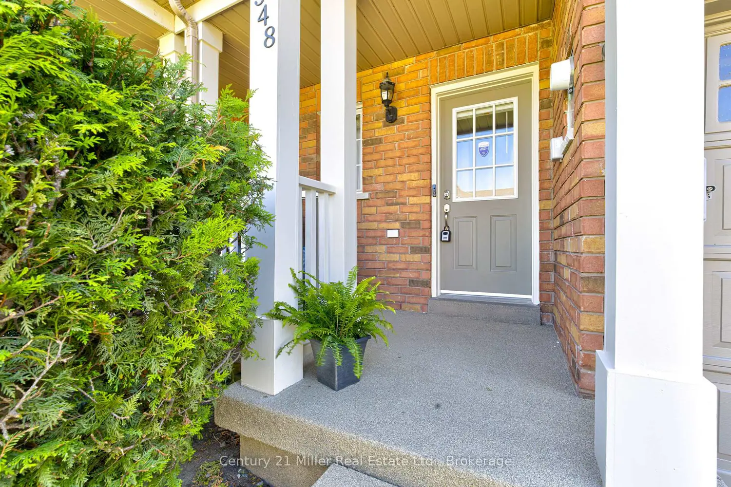 5548 Linwell Place photo 2