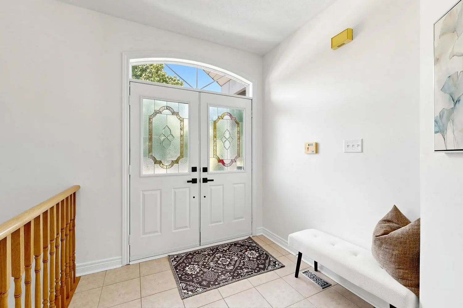 19 Johnson Crescent photo 3