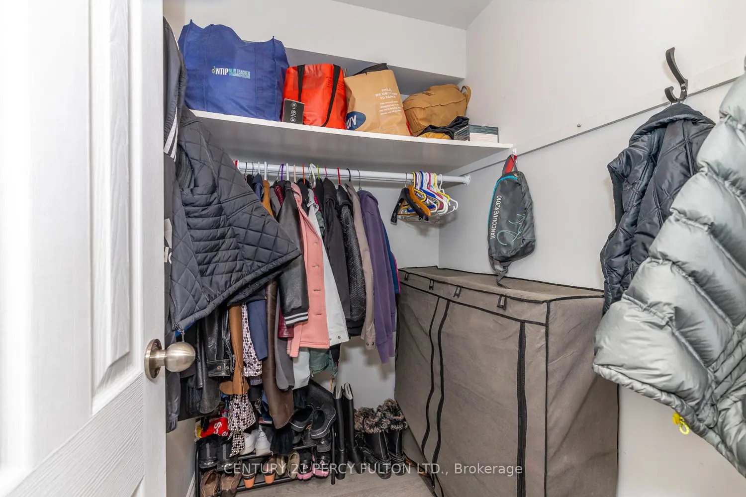 1415 Fieldlight Boulevard #4 photo 3