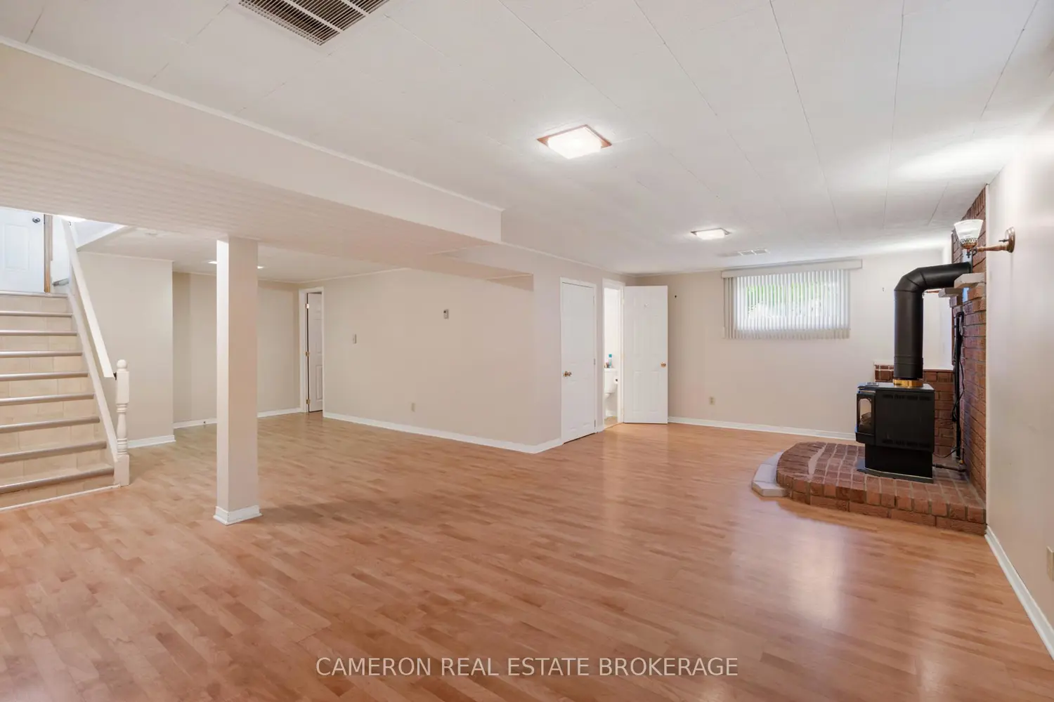 425 Danis Avenue photo 5