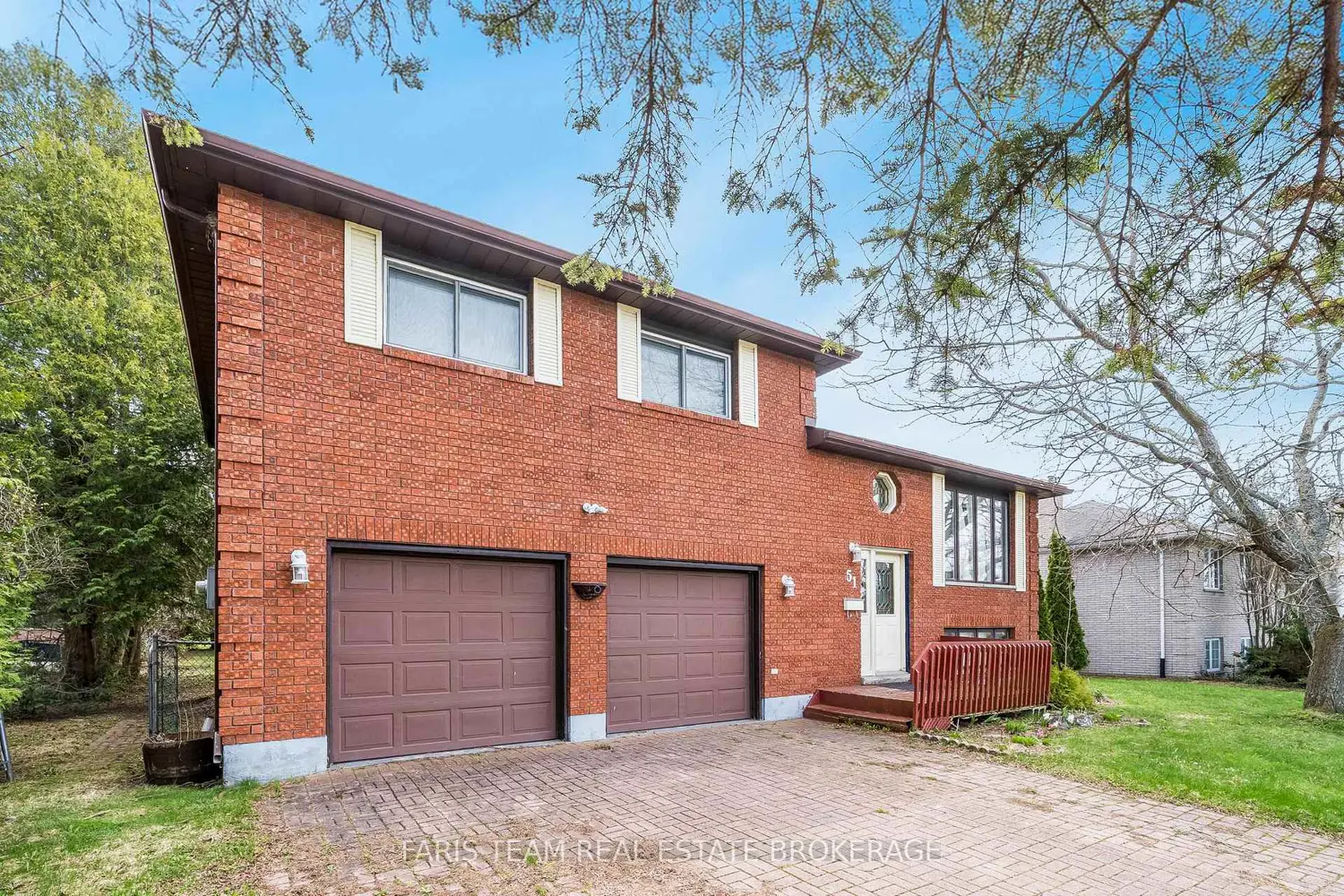 51 Beck Boulevard photo 3