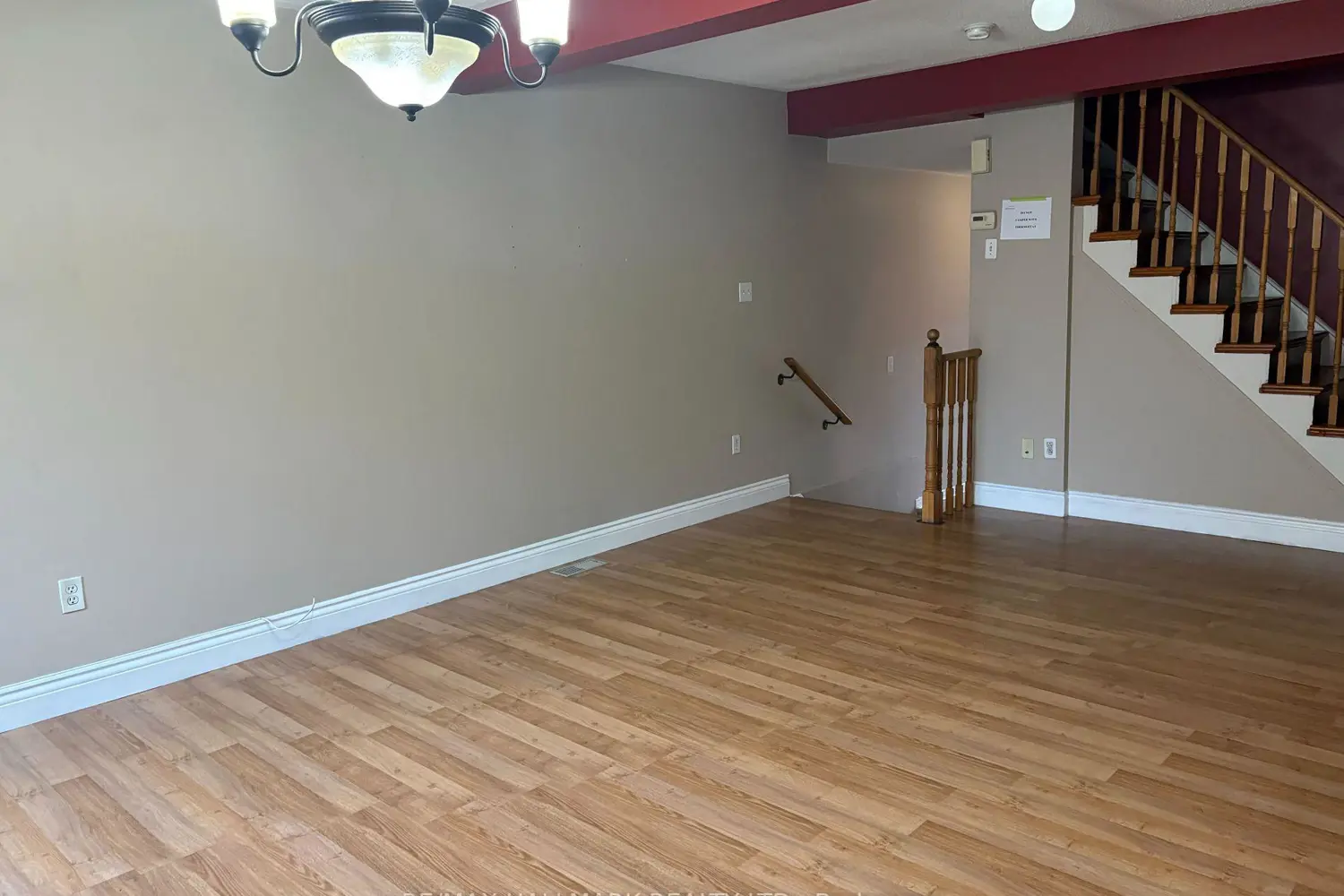 138 Spadina Road photo 2