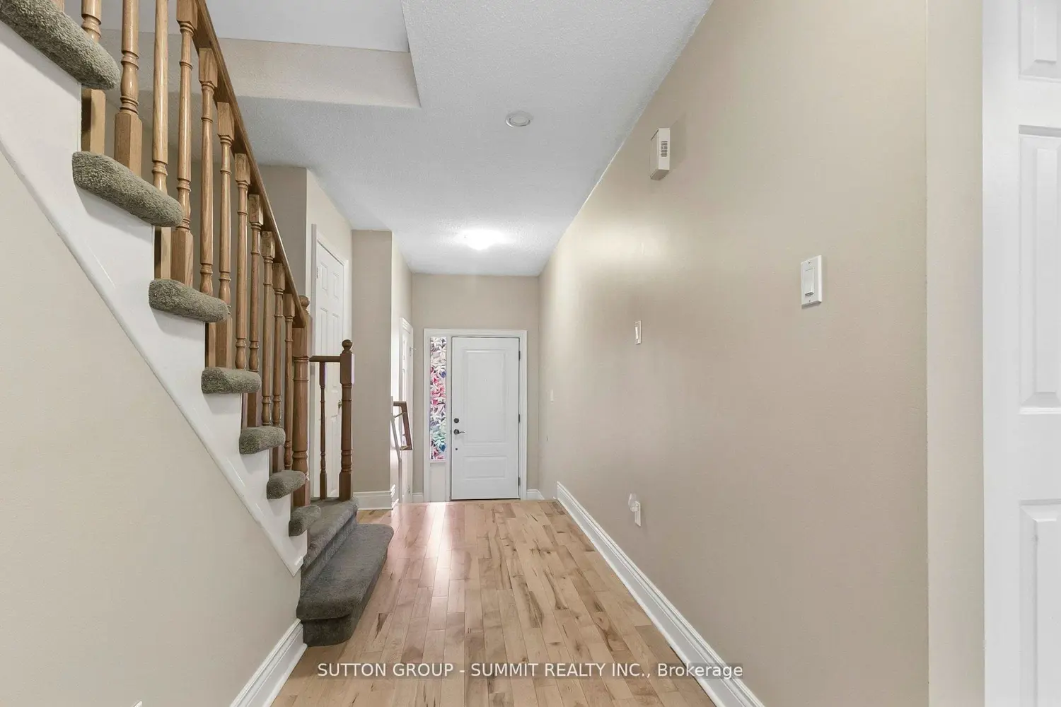 10 Tamarack Circle photo 3