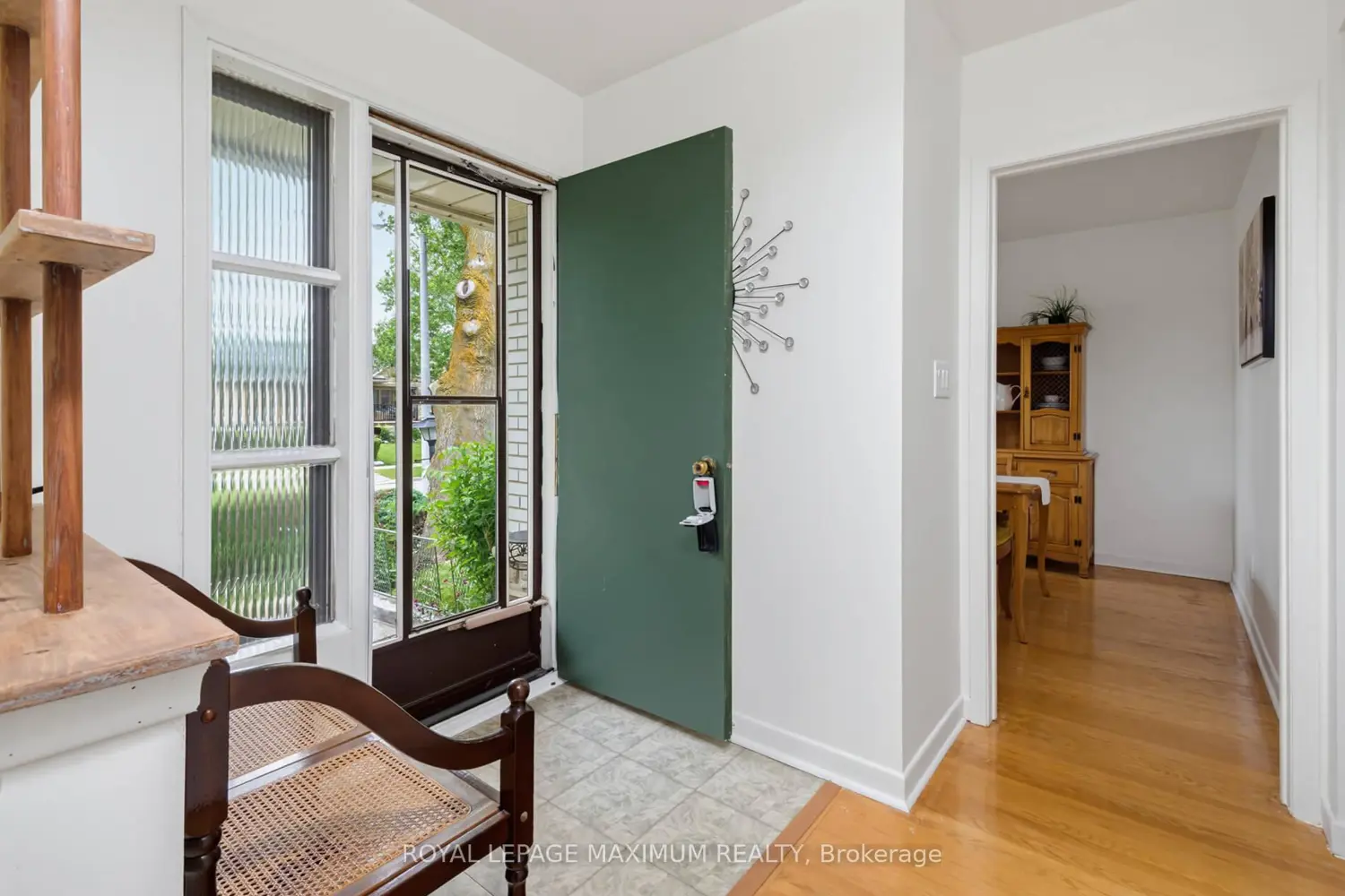 41 Strathavon Drive photo 3
