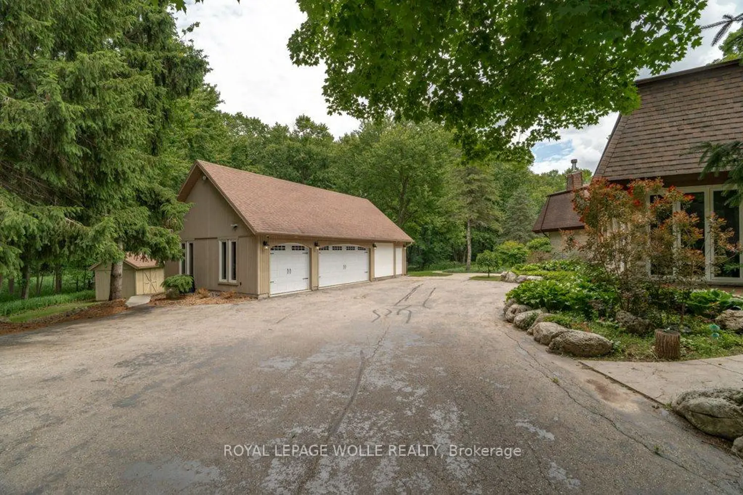 2229 Herrgott Road photo 2