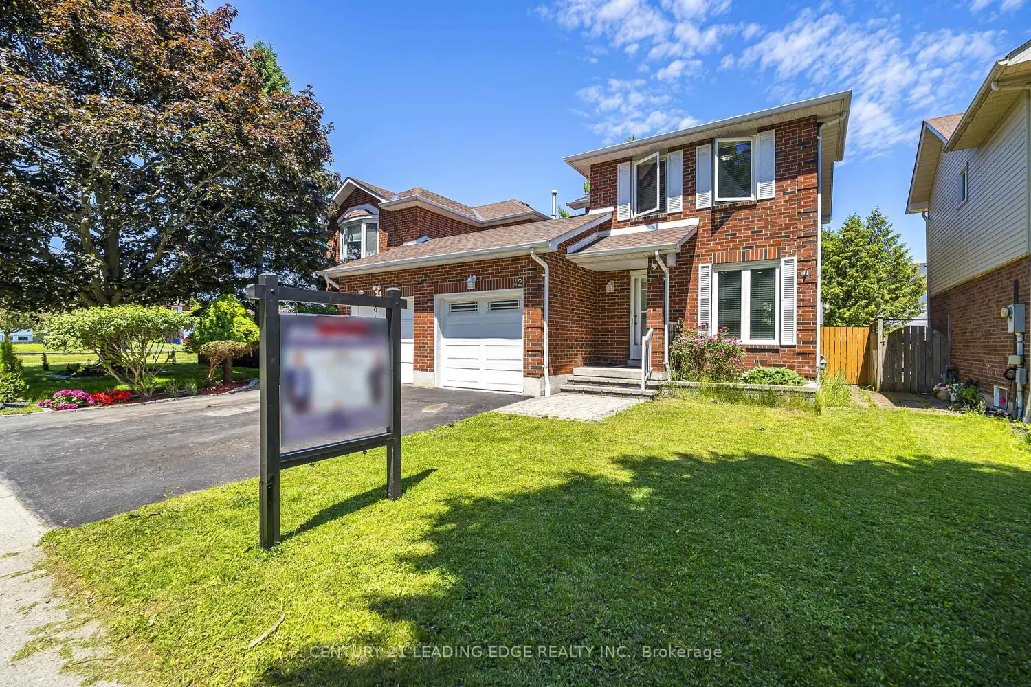 42 Hewitt Crescent