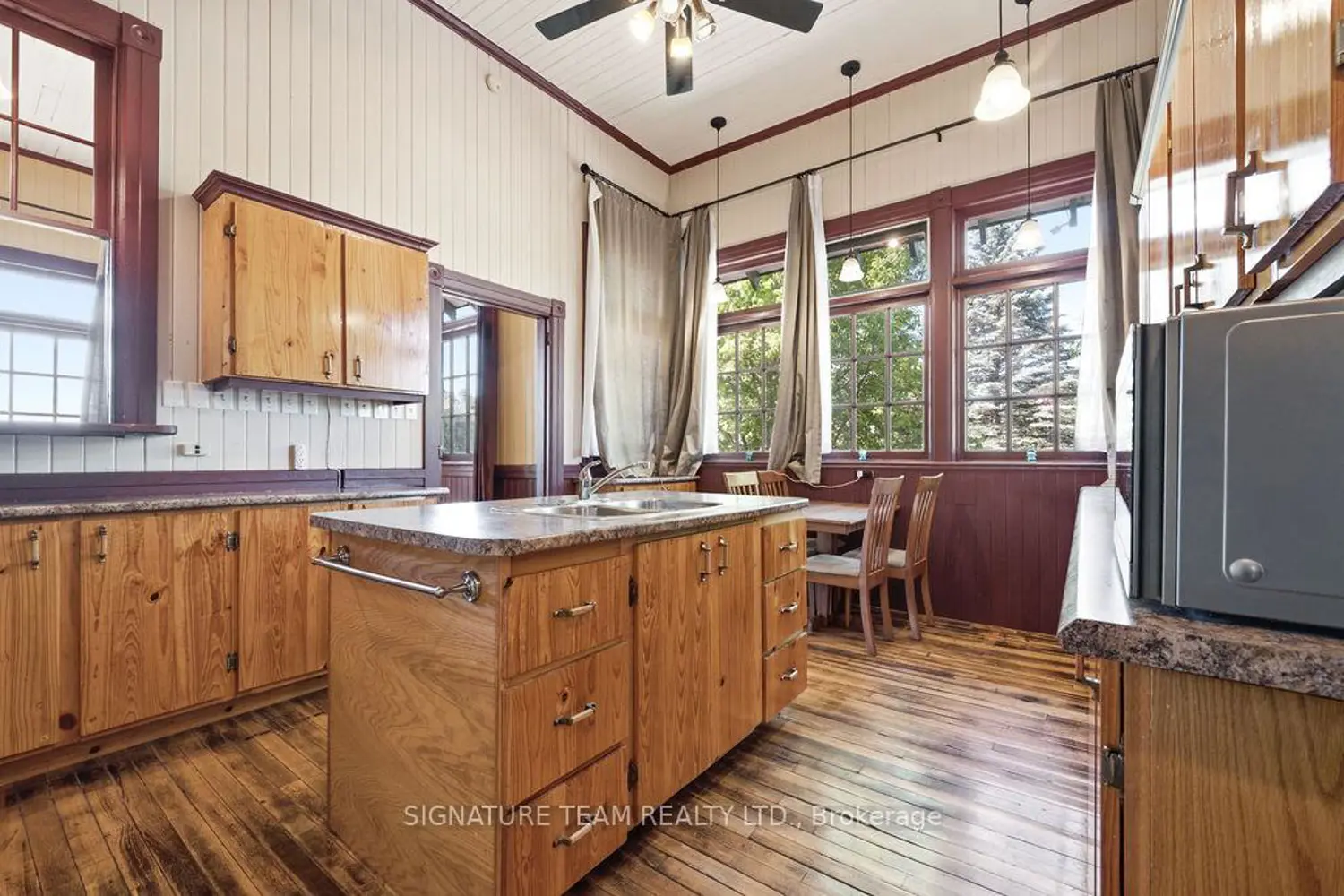 266 Foymount Road photo 5