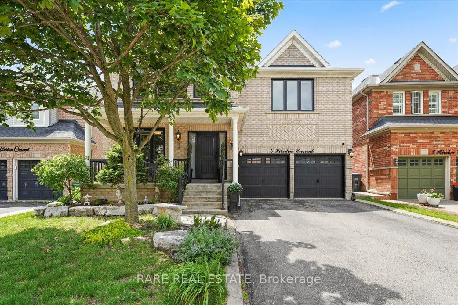 6 Hiberton Crescent