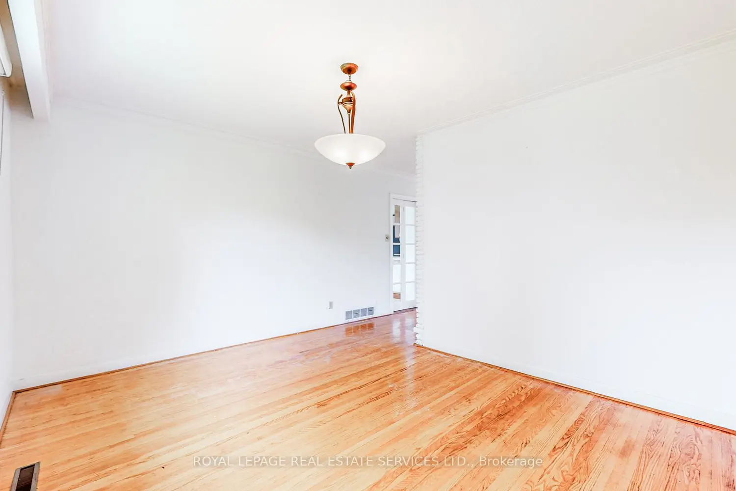 24 Burleigh Heights Drive photo 5