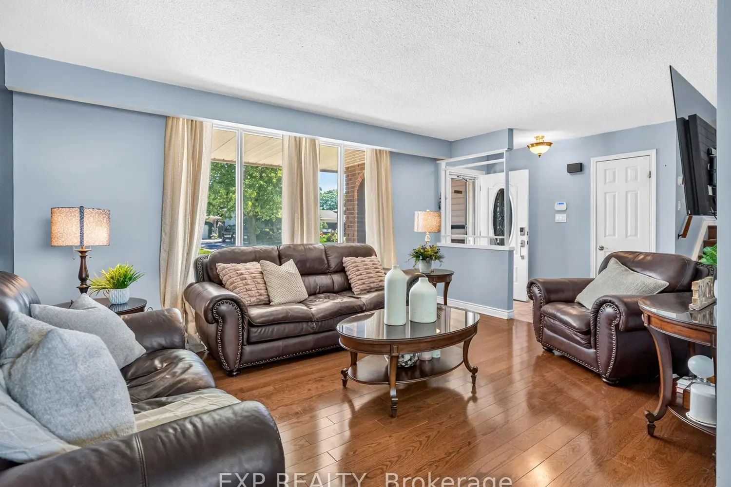 7195 Westfield Drive photo 3