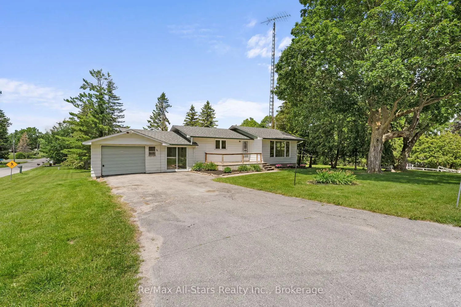 309 Kenrei Road photo 2