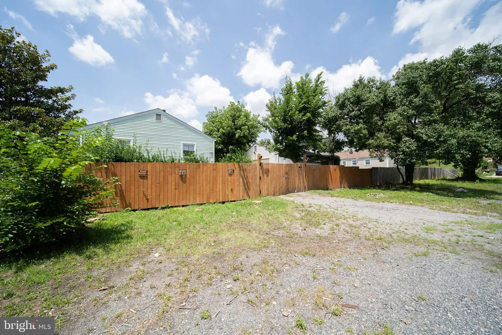 7126 E Cedar Street, Landover, MD 20785