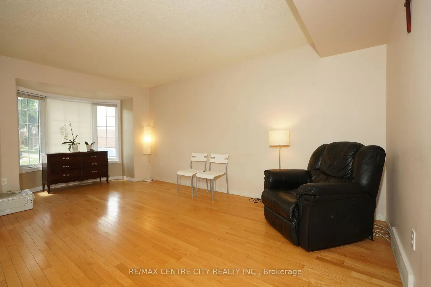 50 Chapman Court 8 photo 4