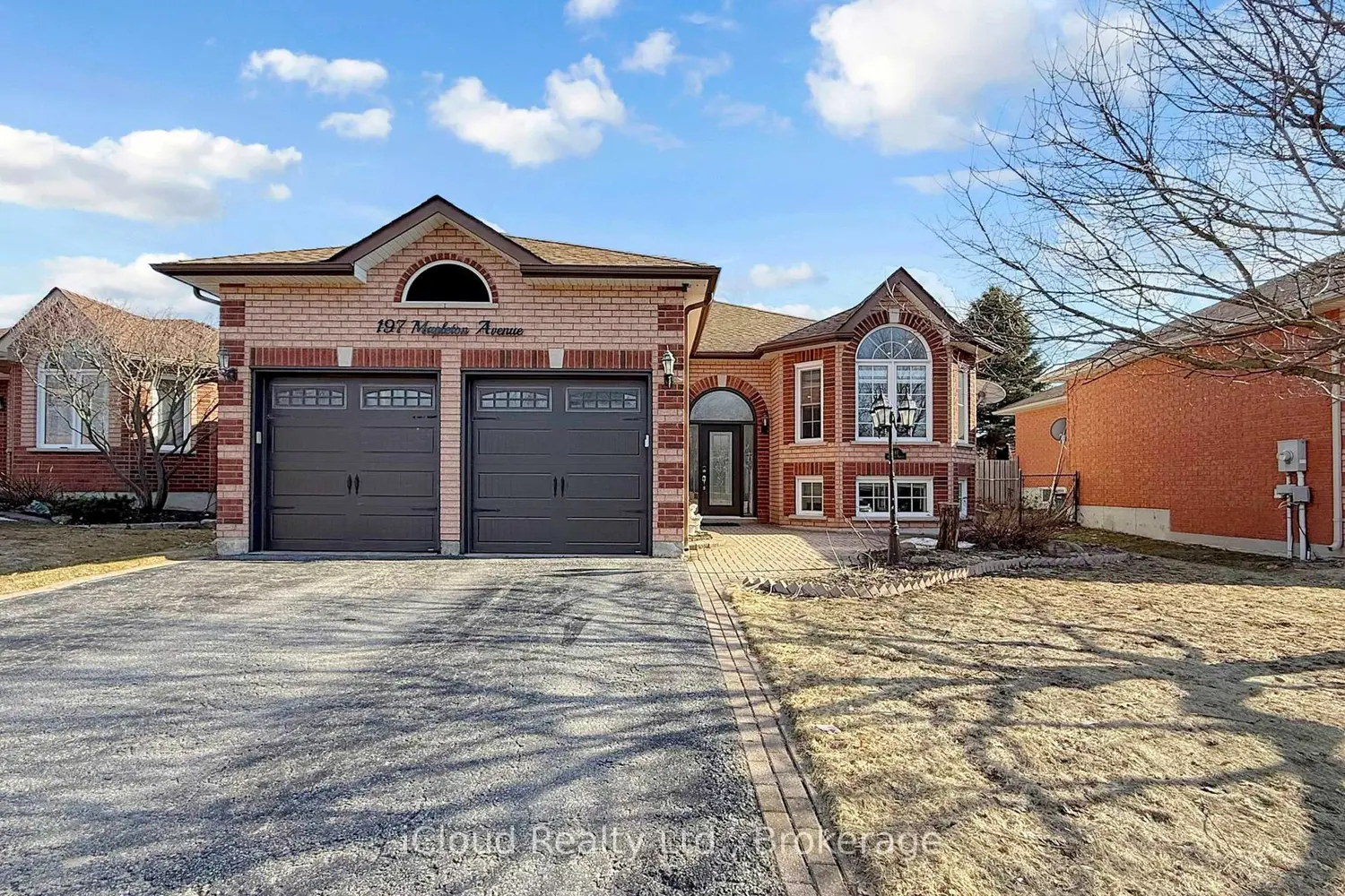 197 Mapleton Avenue photo 2