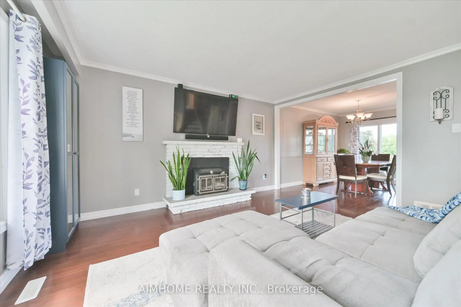 232 Mcmurchy Avenue photo 5