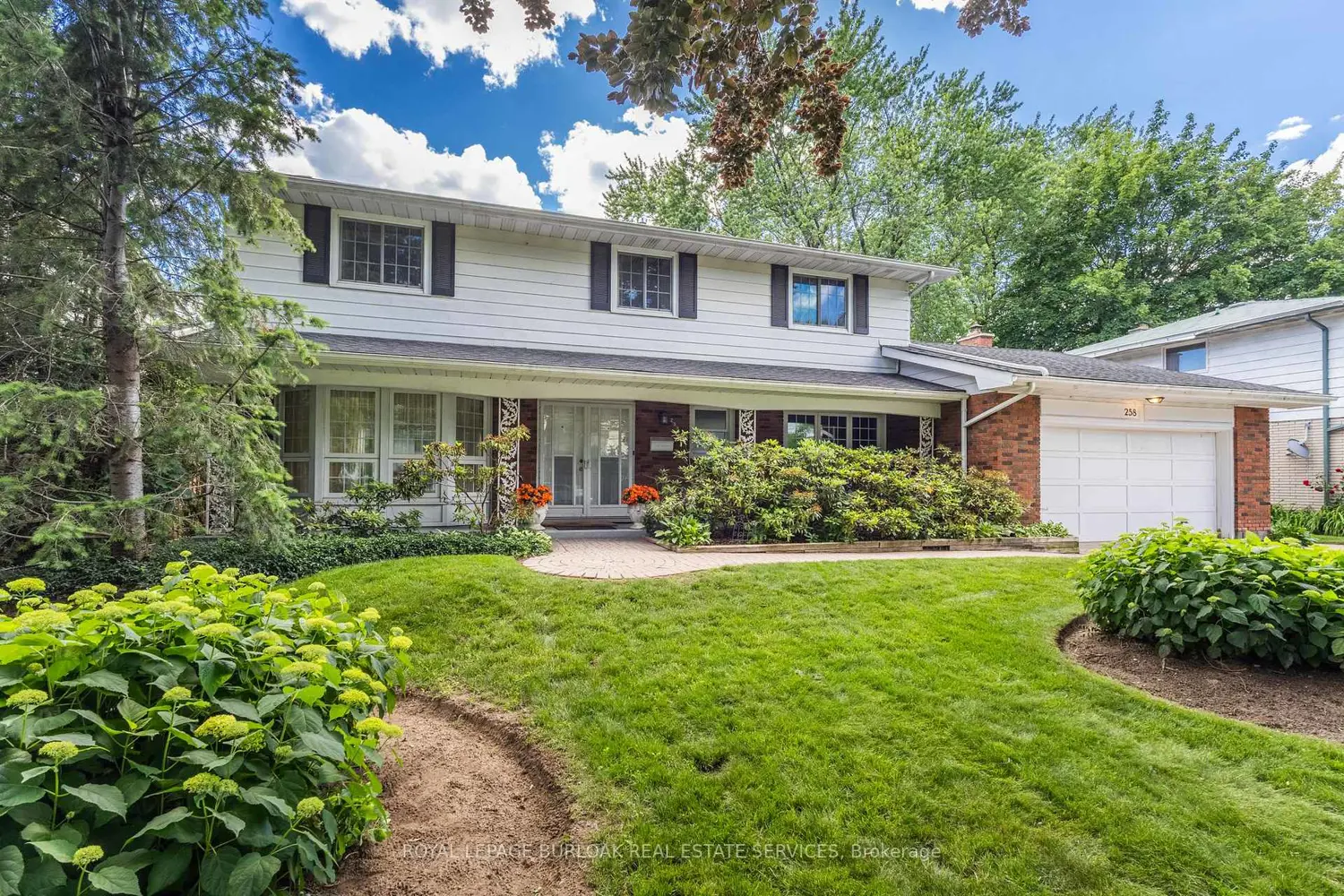 258 Camelot Drive photo 3