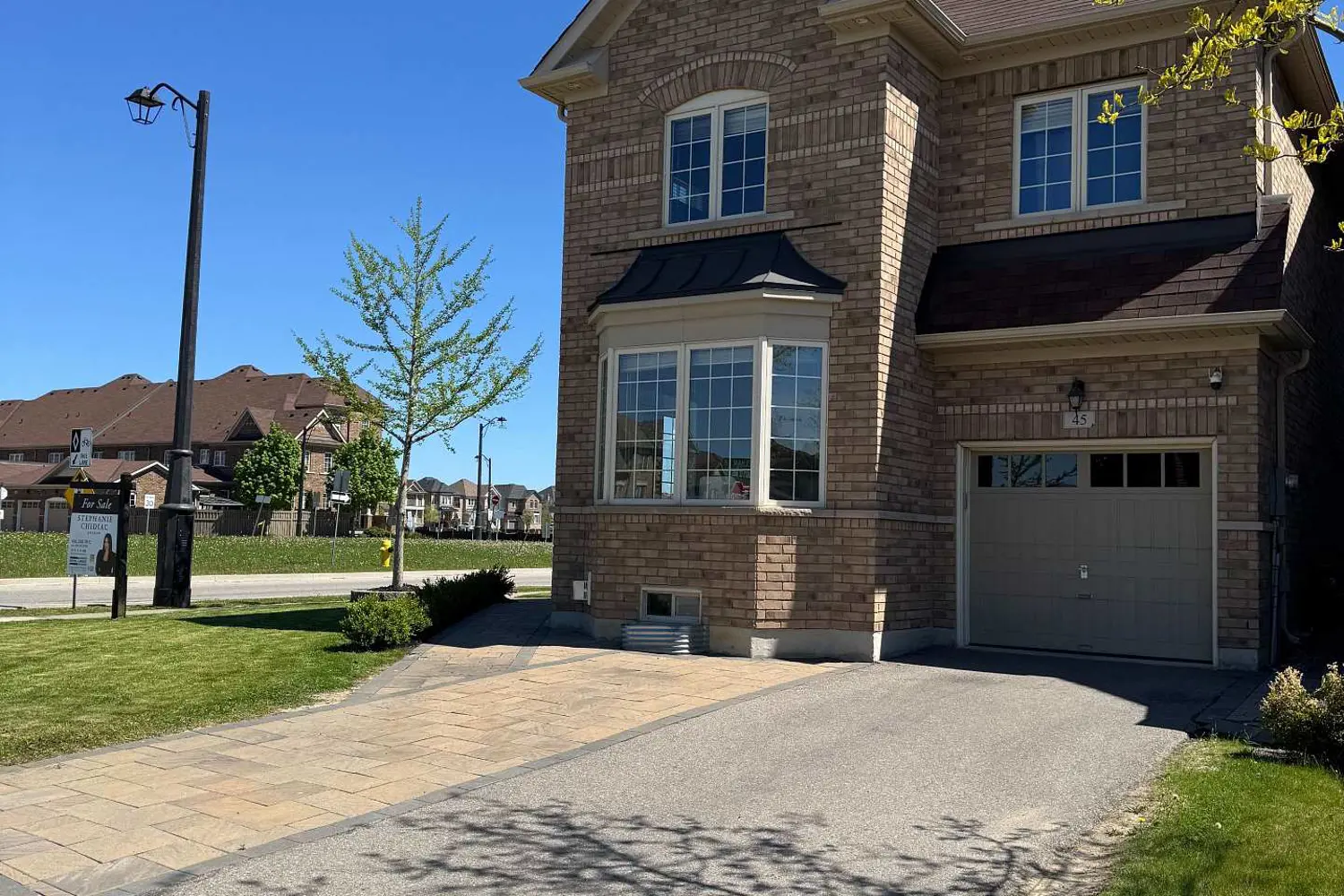 45 Pelham Drive photo 2