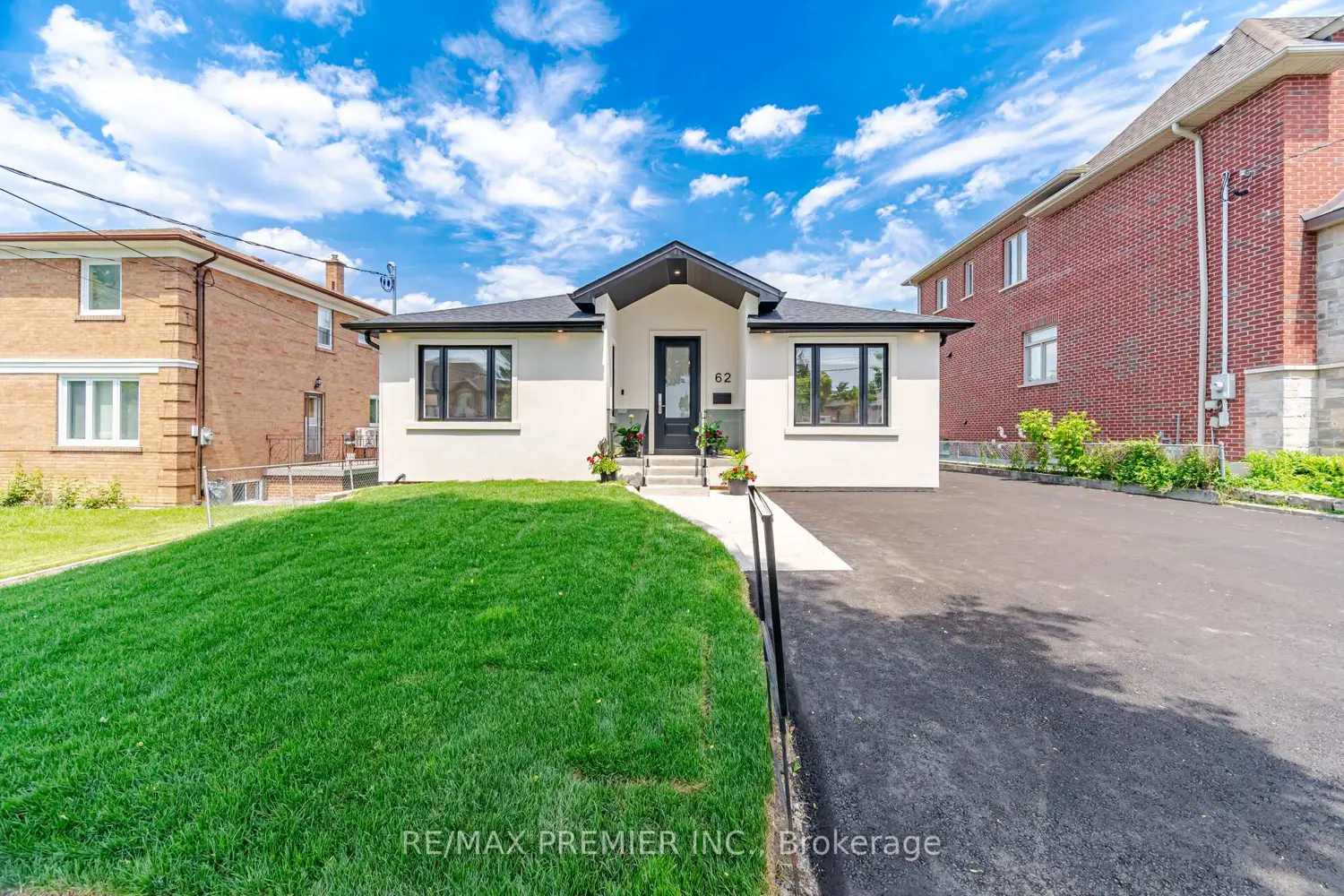 62 Flamborough Drive photo 2