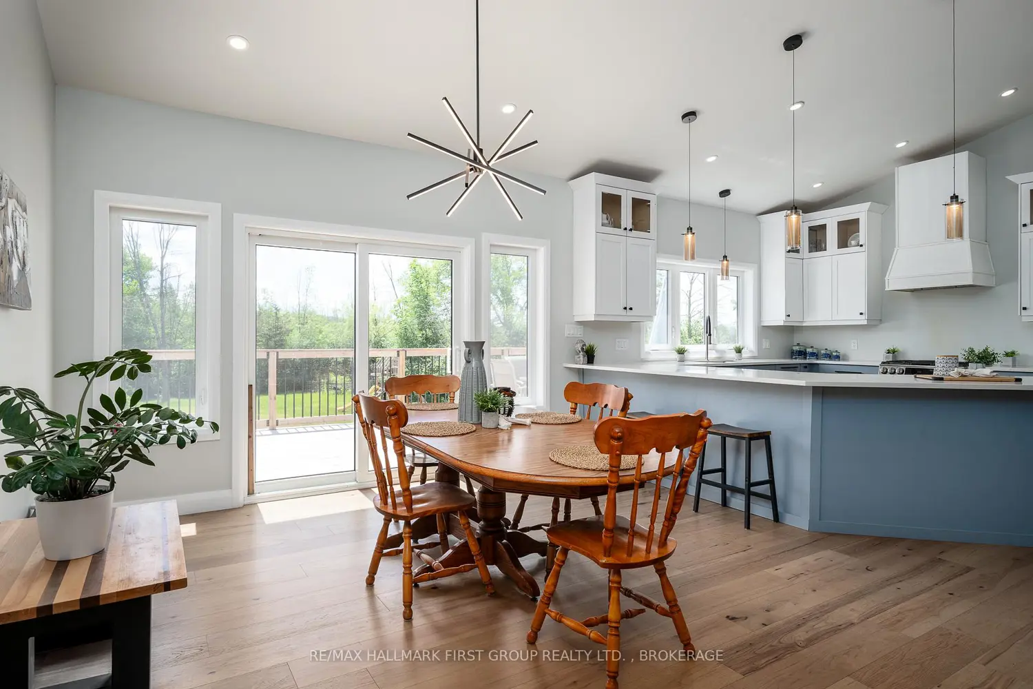 262 Hunt Road photo 5