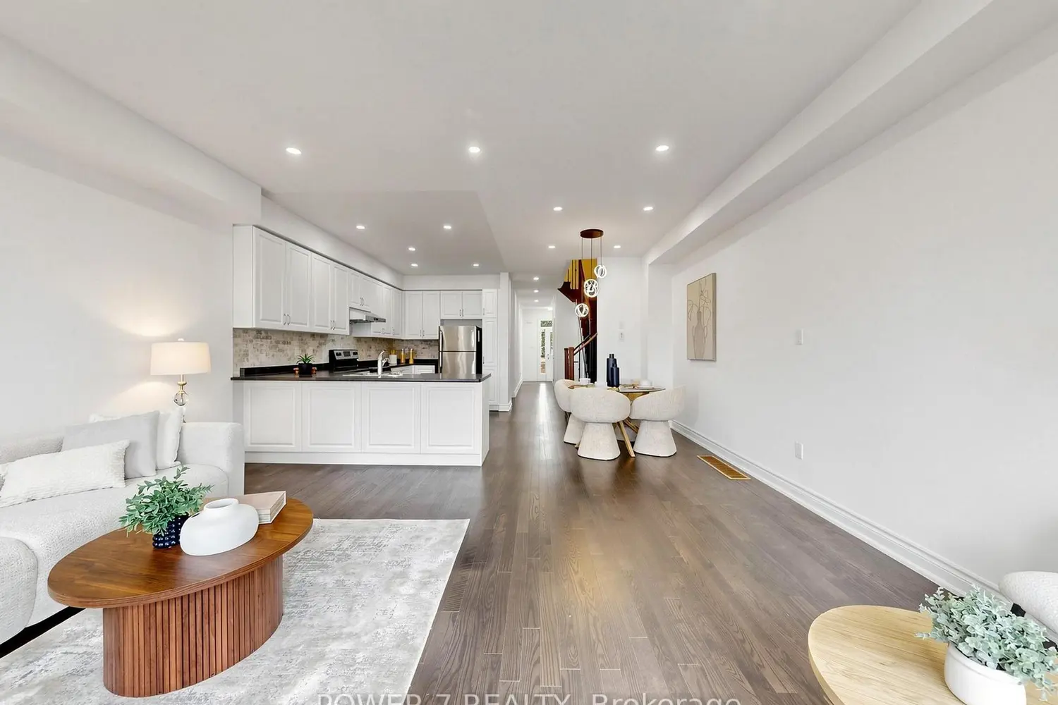 8 Briarfield Avenue photo 2