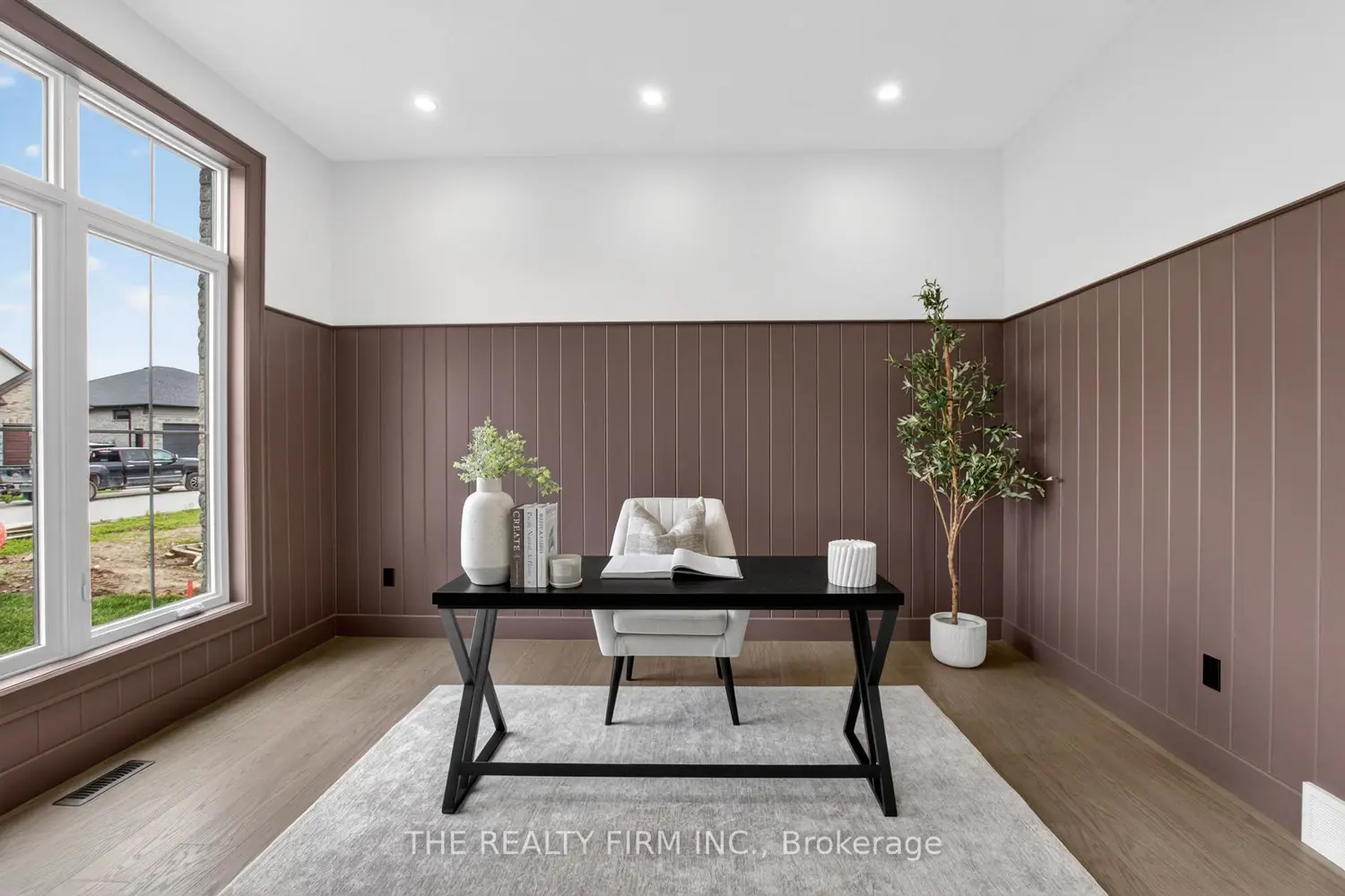 258 Harvest Lane photo 4