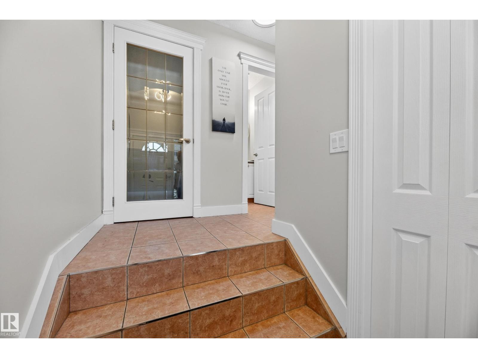 6514 19 Avenue NW, Edmonton, AB, T6L7A2 photo 3