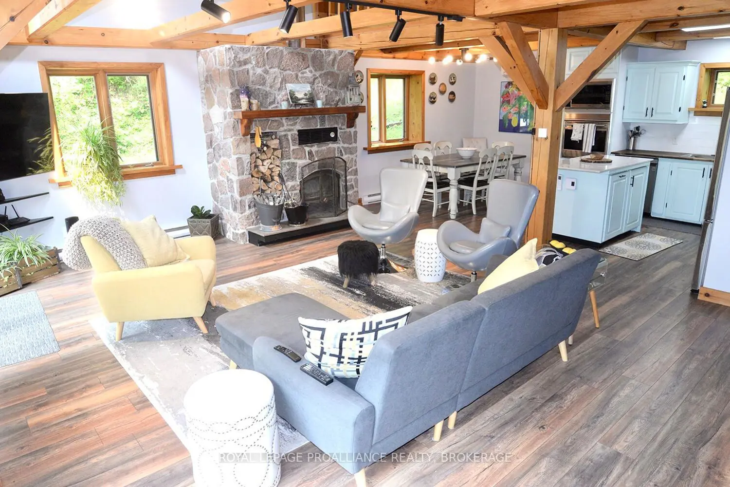 29263 Highway 7 photo 4