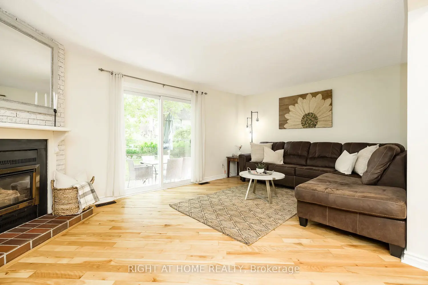 30 Berkshire Way photo 4