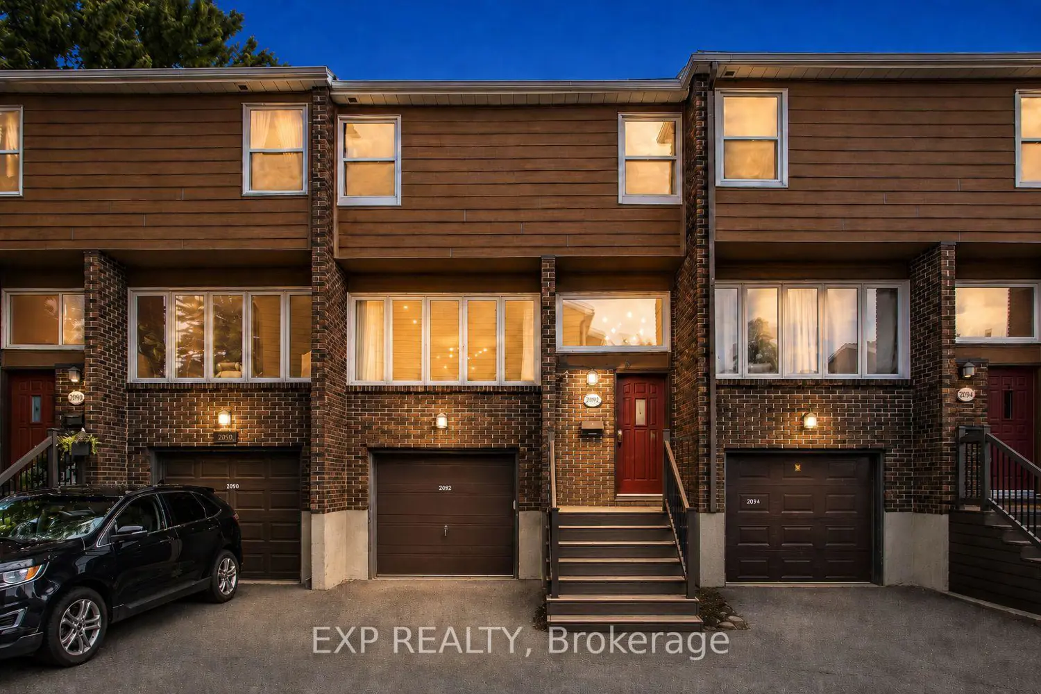 2092 Eric Crescent