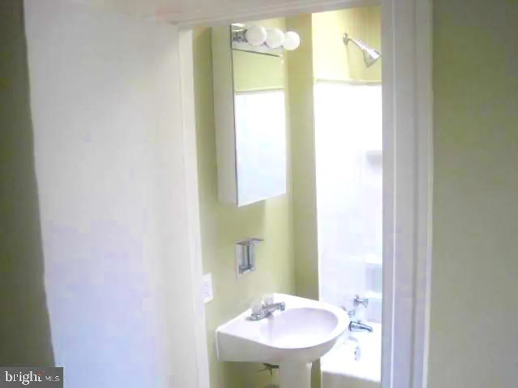 2822 Waterview Avenue, Baltimore, MD 21230