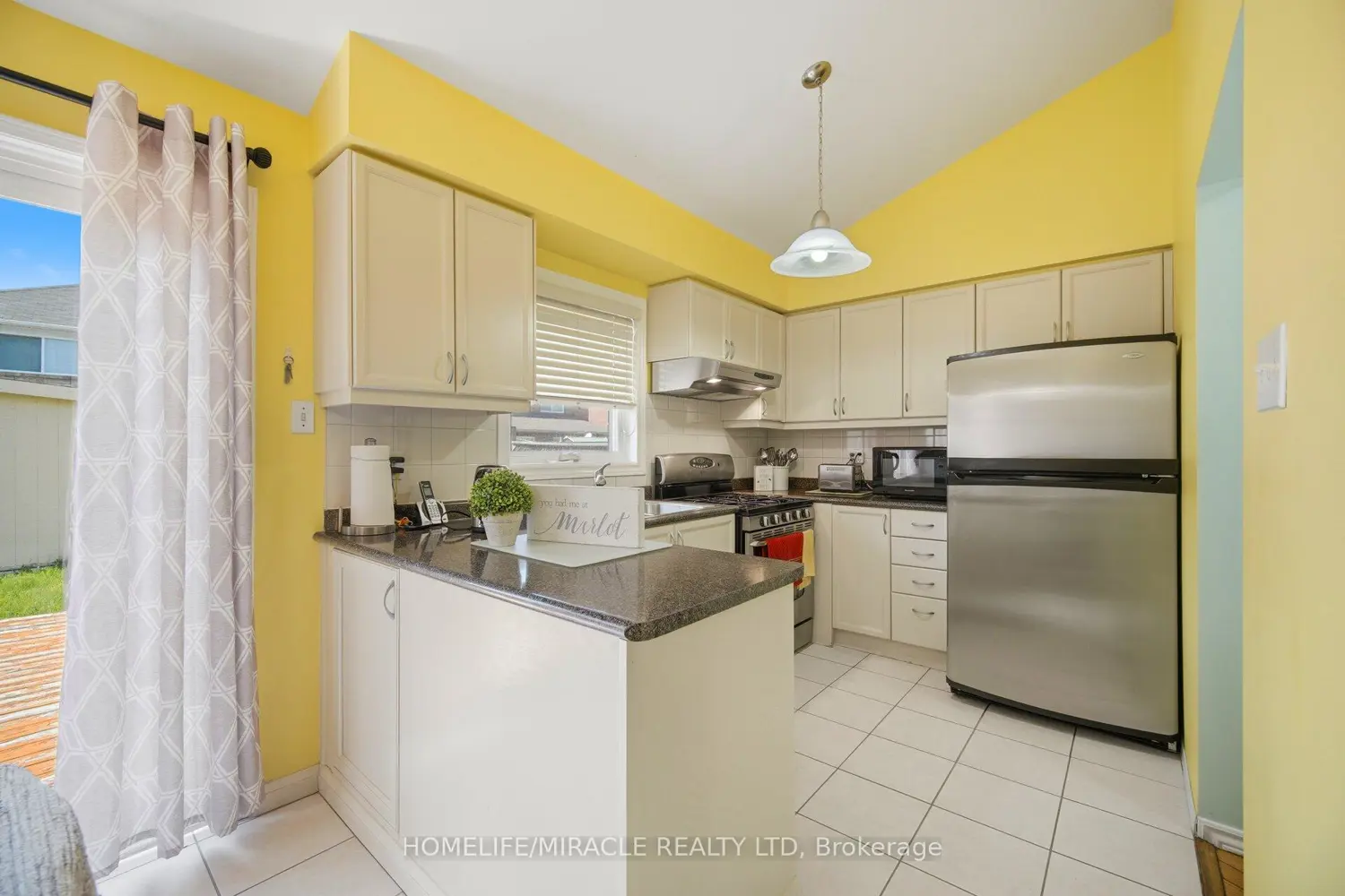 31 Larkspur Road photo 4