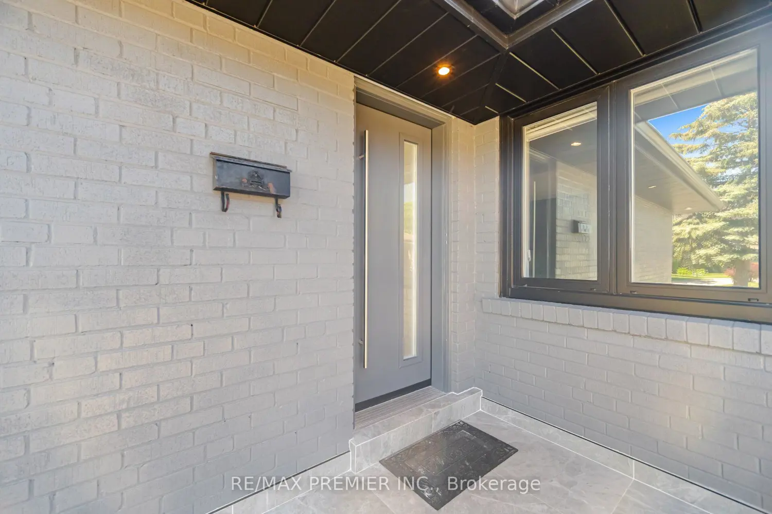 19 Jacinta Drive photo 2