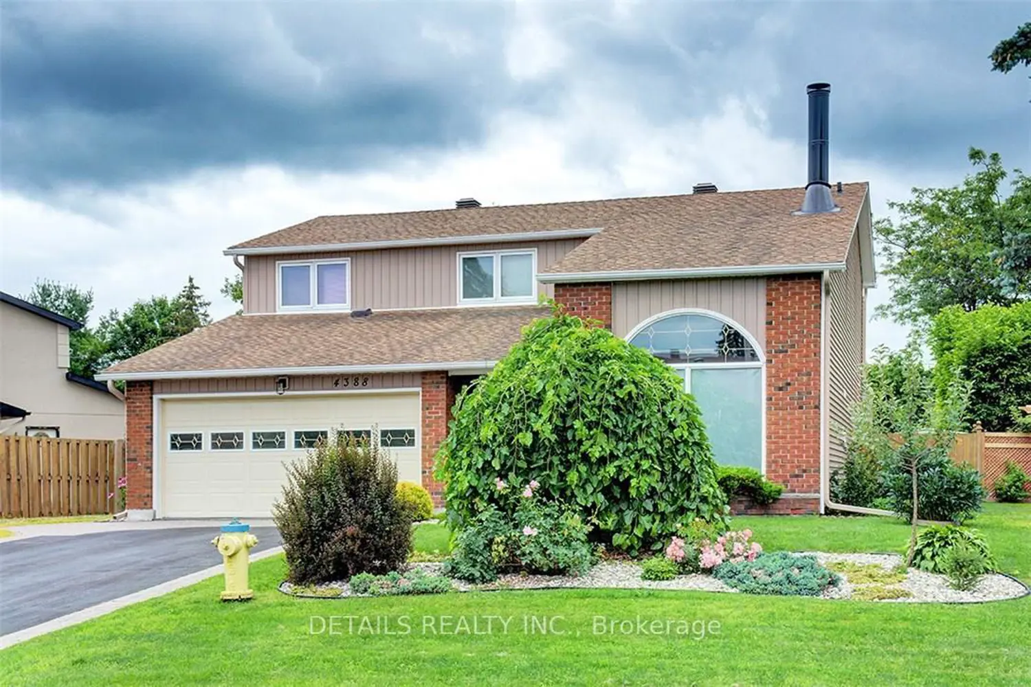 4388 Whittaker Crescent
