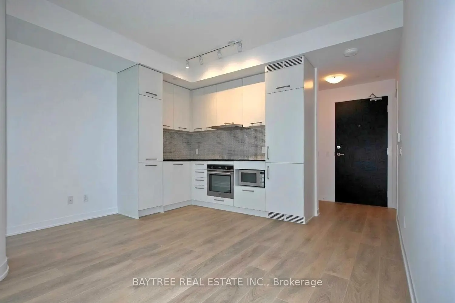 87 Peter Street 2908