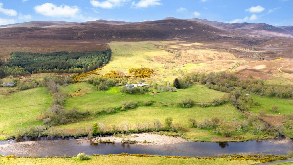 4 bed property for saleGruinards Farm, Ardgay, Sutherland IV24