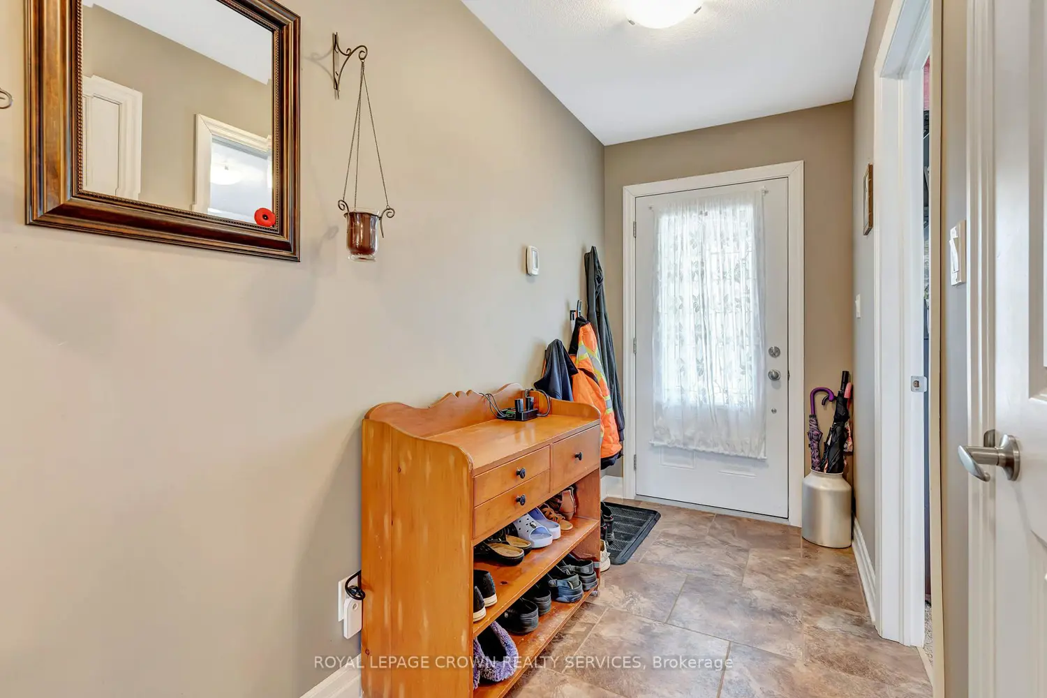 25 Clayton Street photo 2