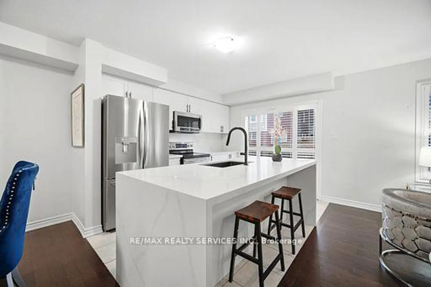 25 Bannister Crescent photo 3