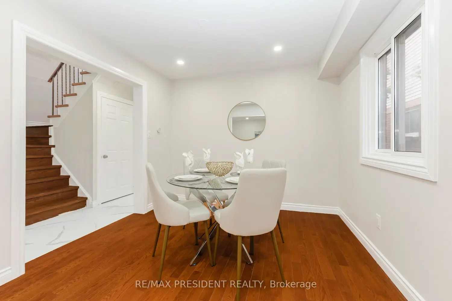 19 Copeland Road photo 4