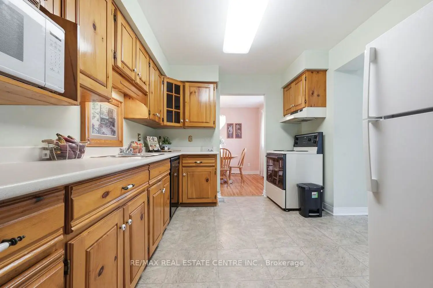 633 Birch Street photo 5